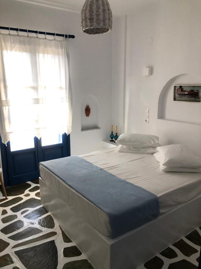 Angie'S Studios Parikia  Ngoại thất bức ảnh