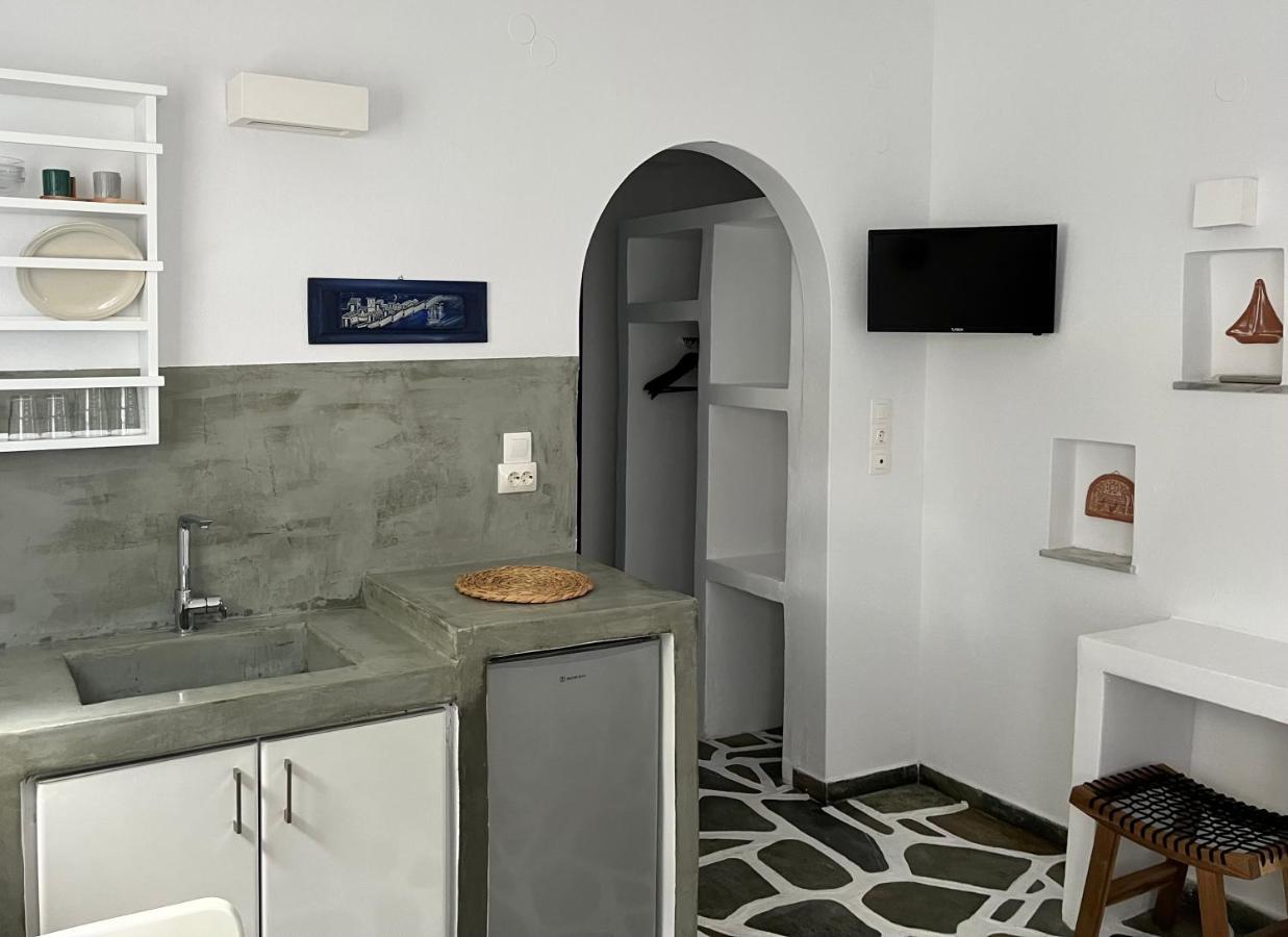 Angie'S Studios Parikia  Ngoại thất bức ảnh